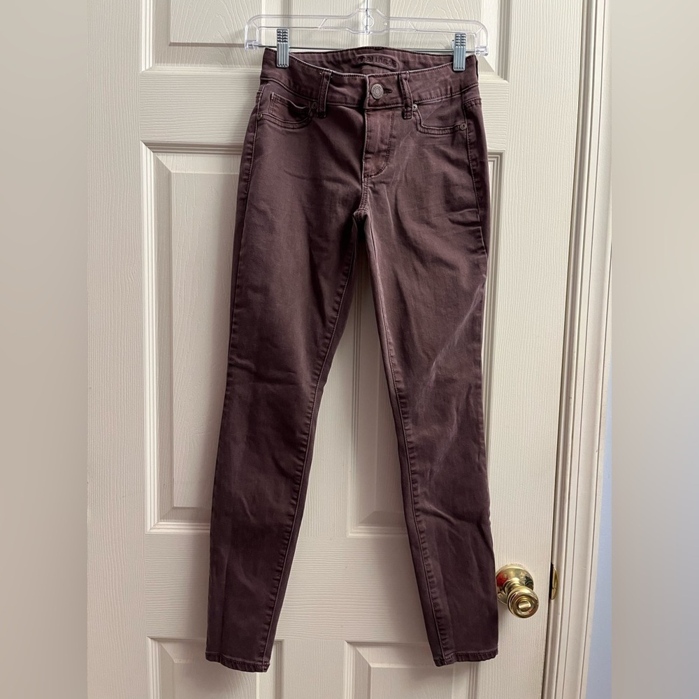 Maurice’s Elegant Chocolate Skinny Jeans for Women Xsmall